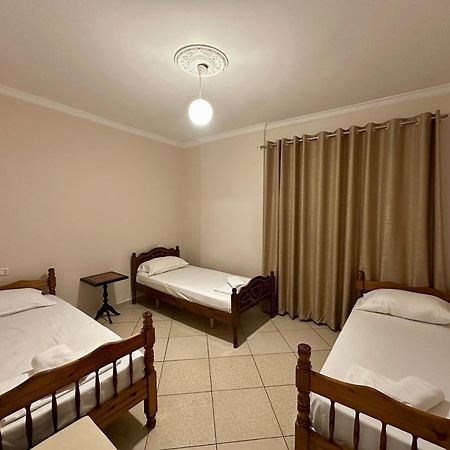 Rias Seaside Apartments Влёра Экстерьер фото