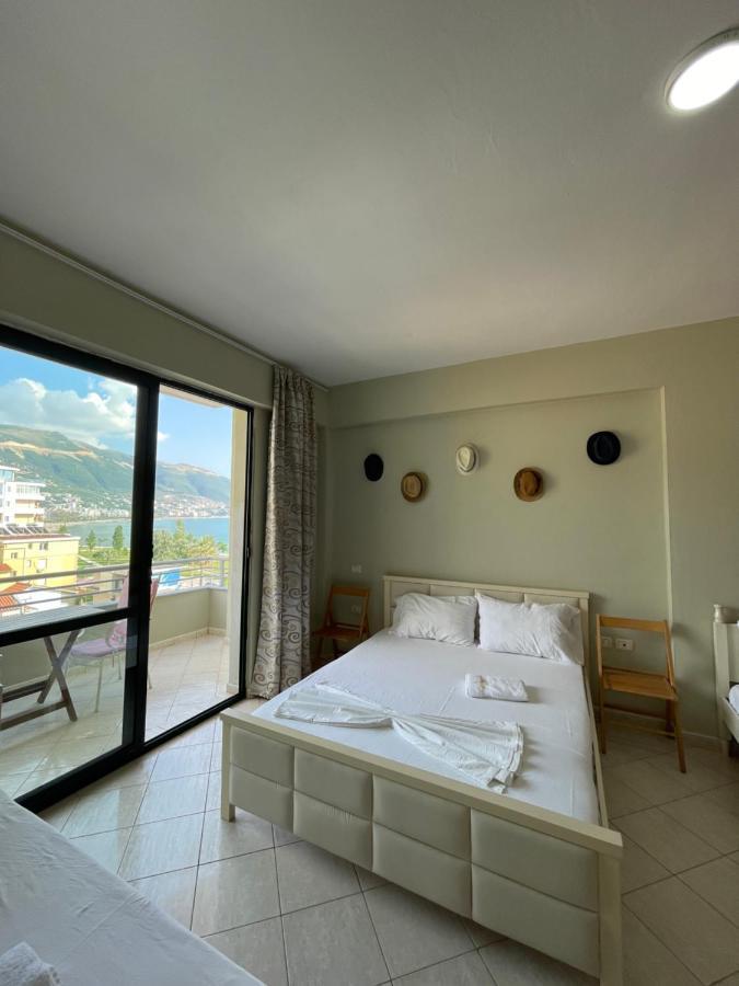 Rias Seaside Apartments Влёра Экстерьер фото