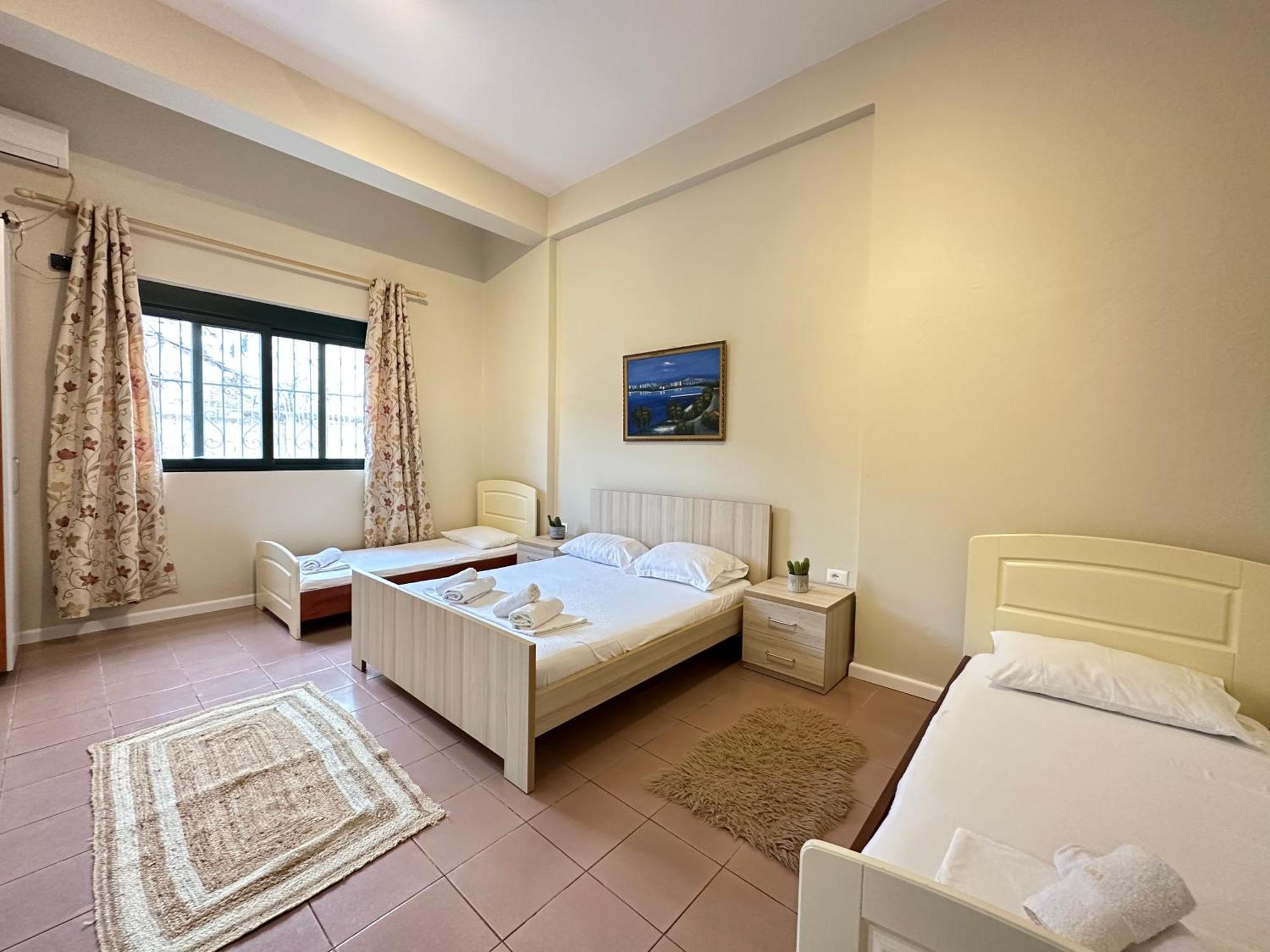 Rias Seaside Apartments Влёра Экстерьер фото