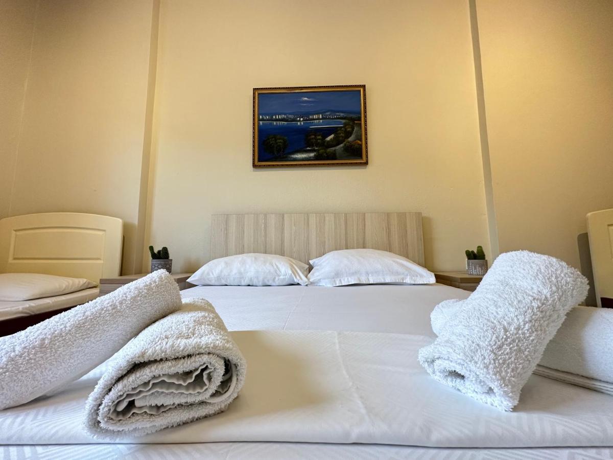 Rias Seaside Apartments Влёра Экстерьер фото