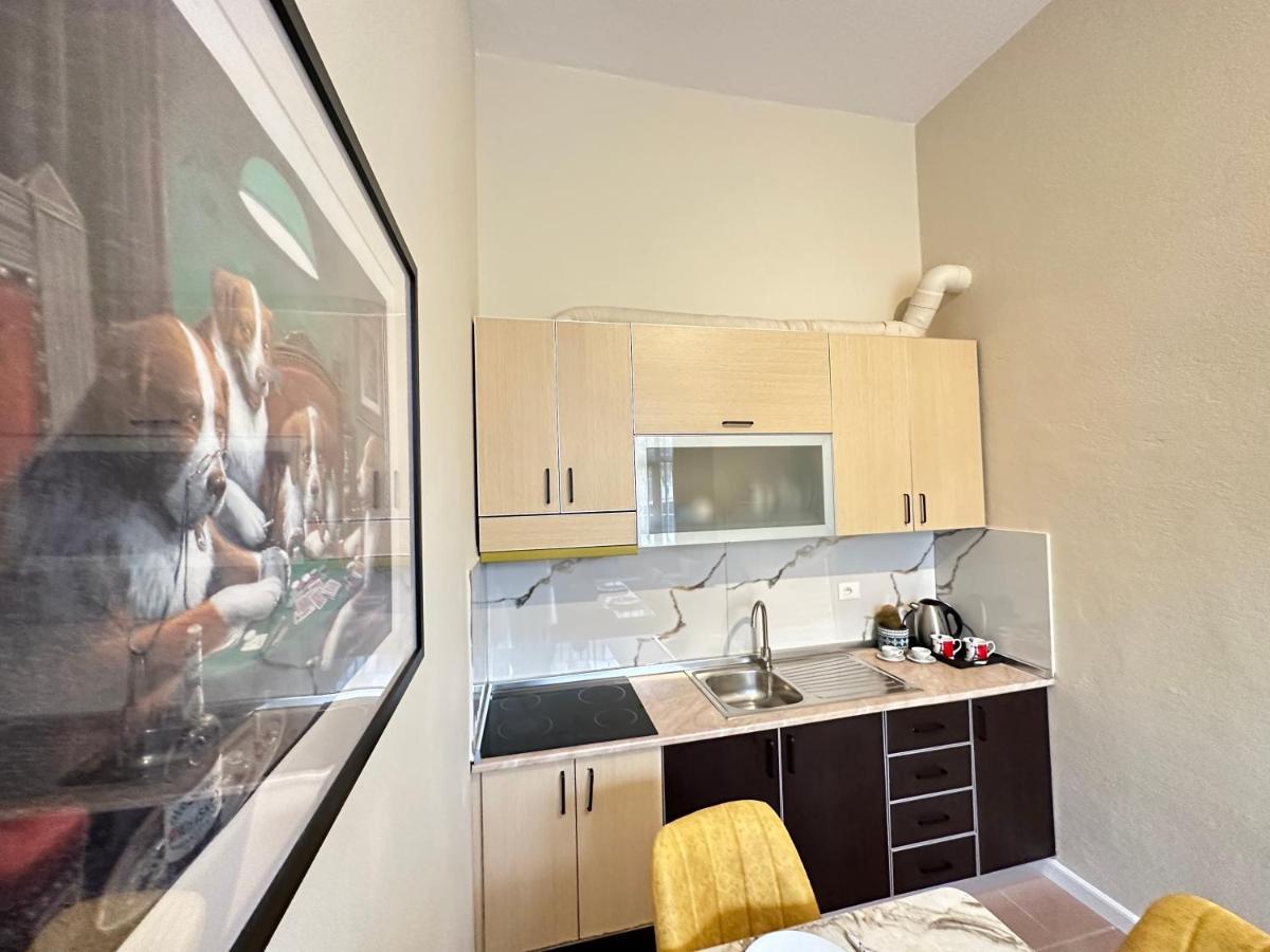Rias Seaside Apartments Влёра Экстерьер фото