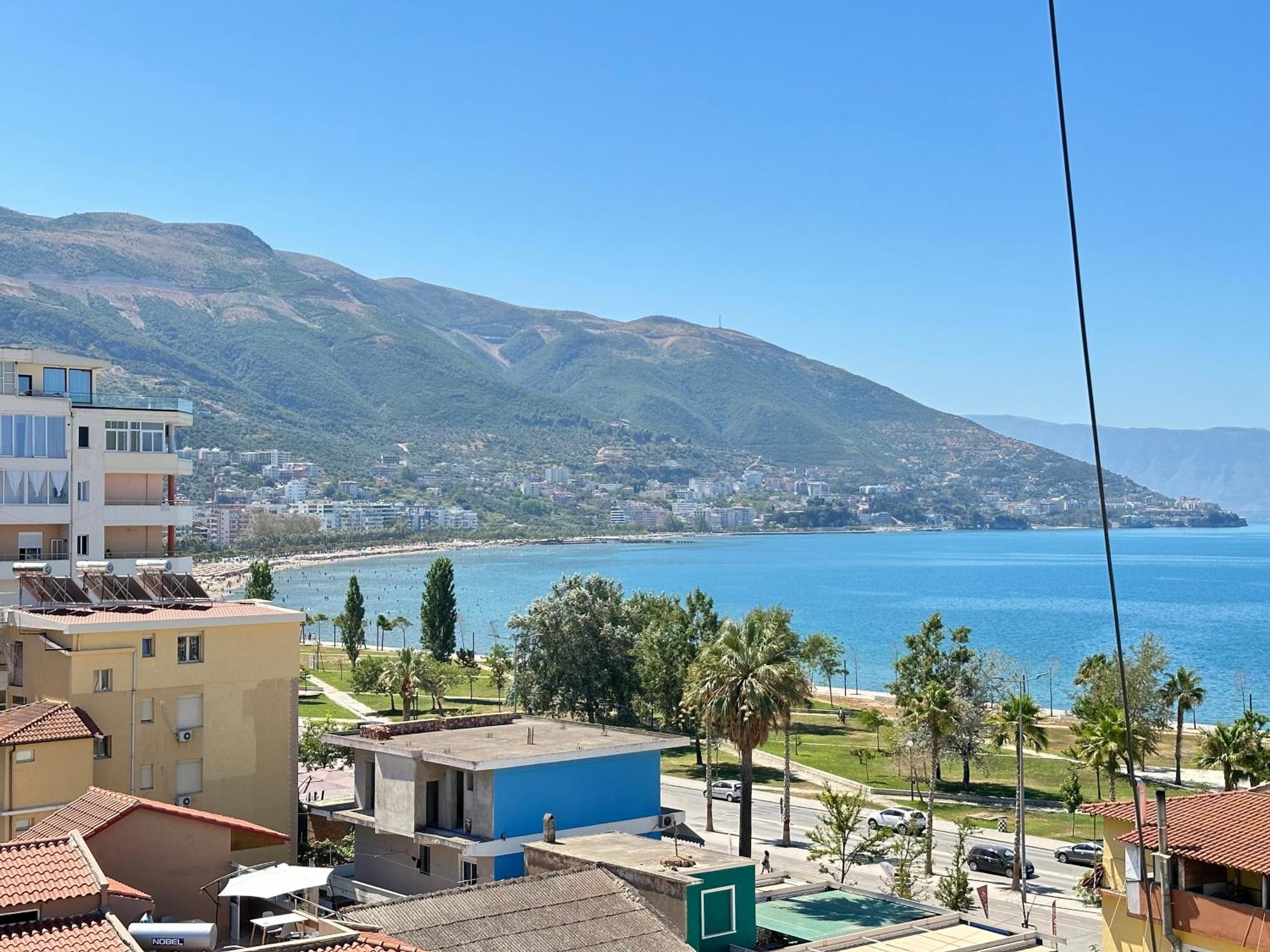 Rias Seaside Apartments Влёра Экстерьер фото