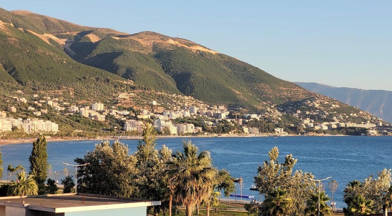 Rias Seaside Apartments Влёра Экстерьер фото