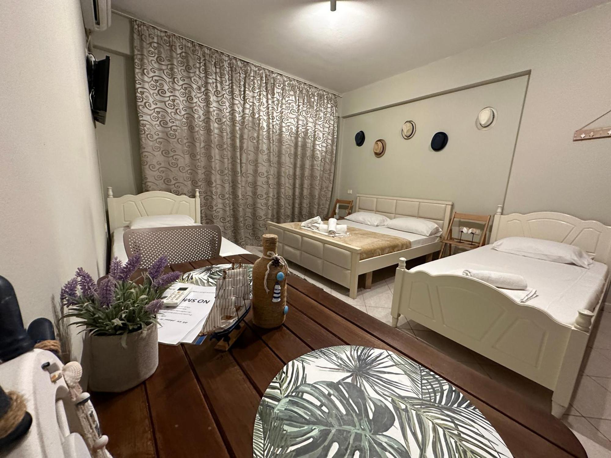 Rias Seaside Apartments Влёра Экстерьер фото