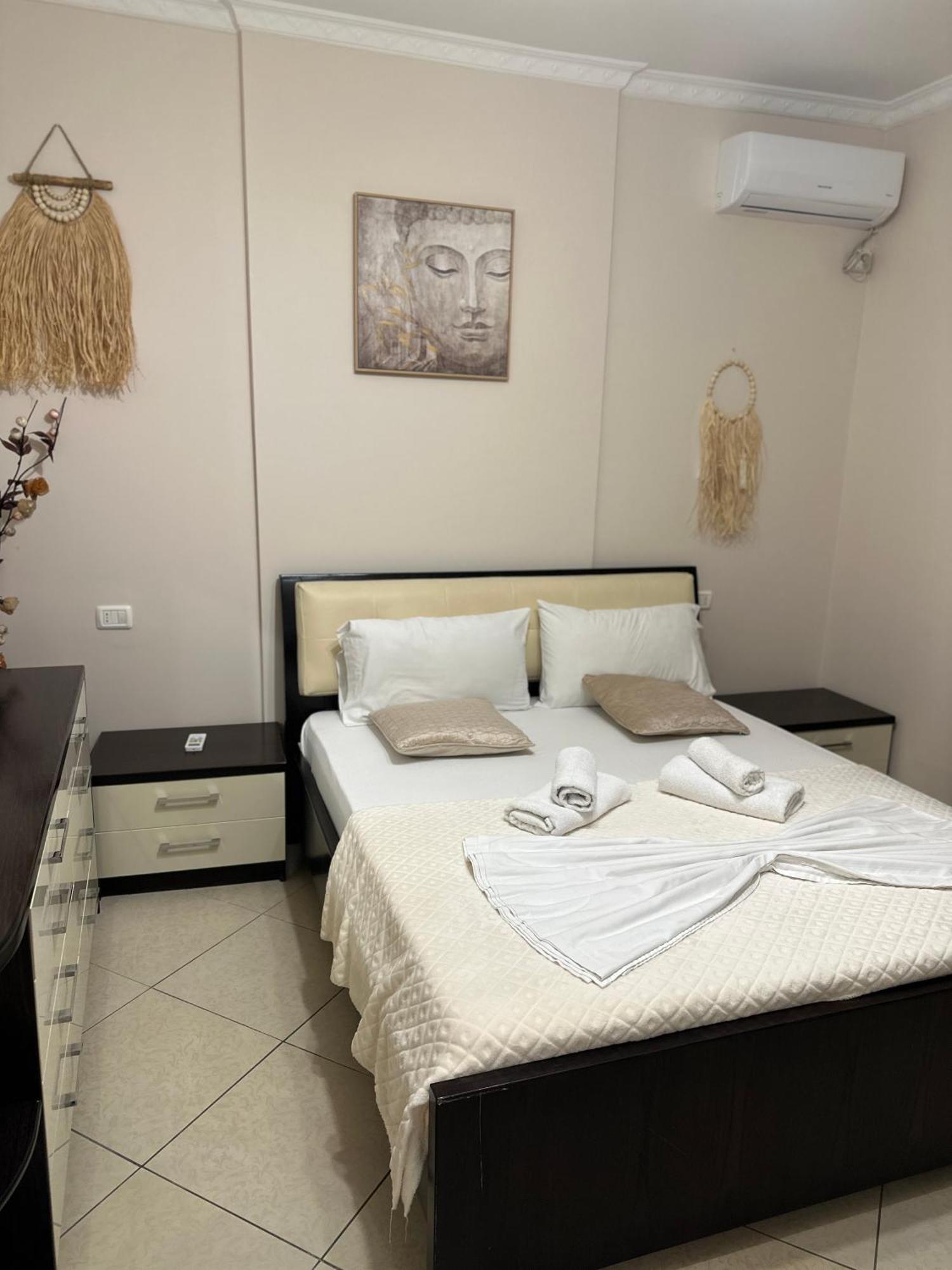 Rias Seaside Apartments Влёра Экстерьер фото